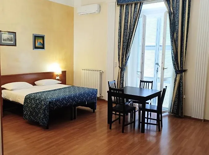 Konukevi Opera Italian 3*
